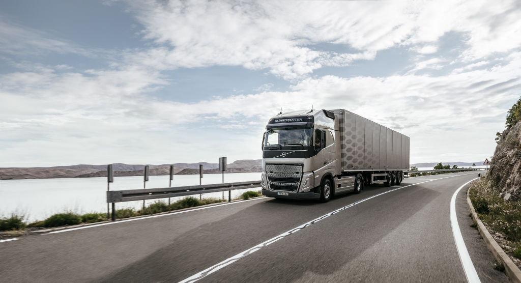 Volvo FH со I-Save станува уште поефикасен